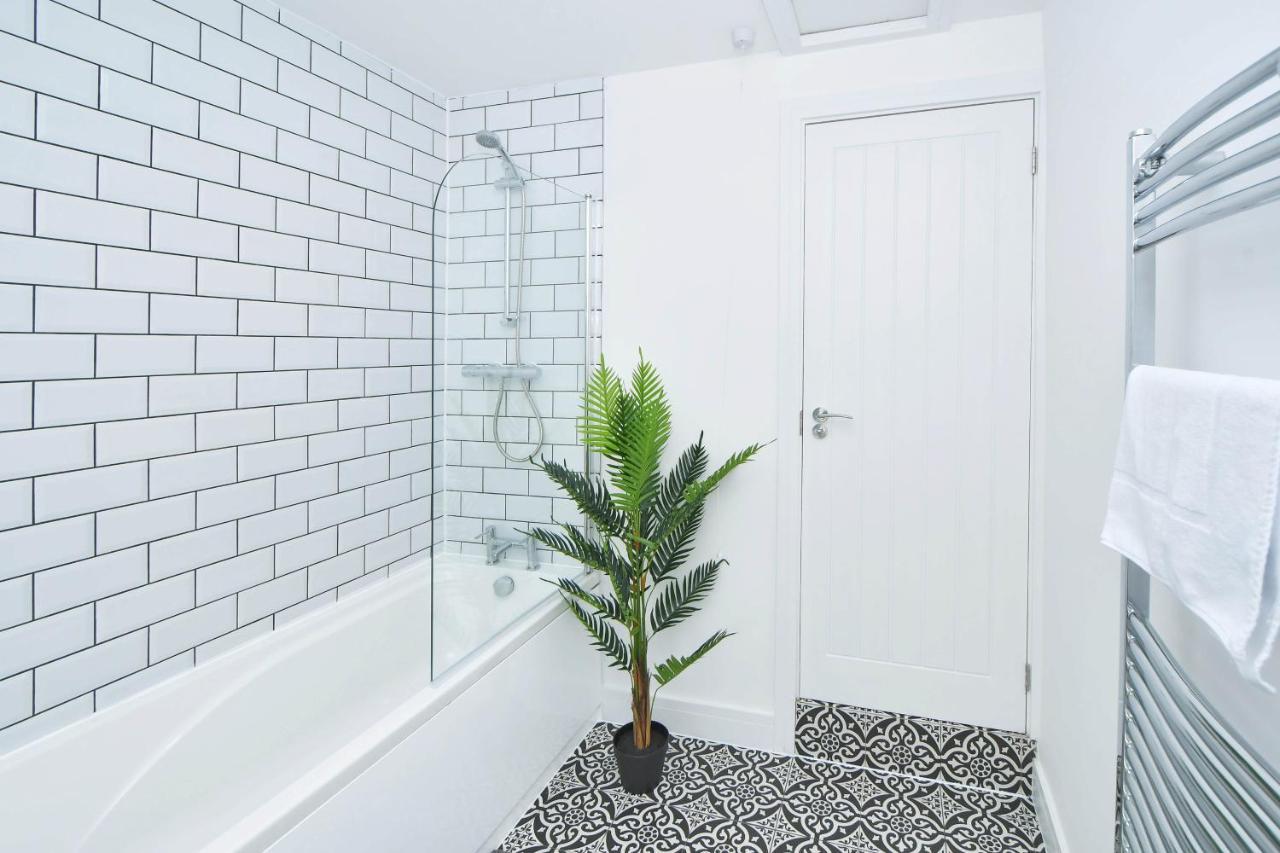 Unity House By Yourstays - 3 Bedroom House In Holiday home *