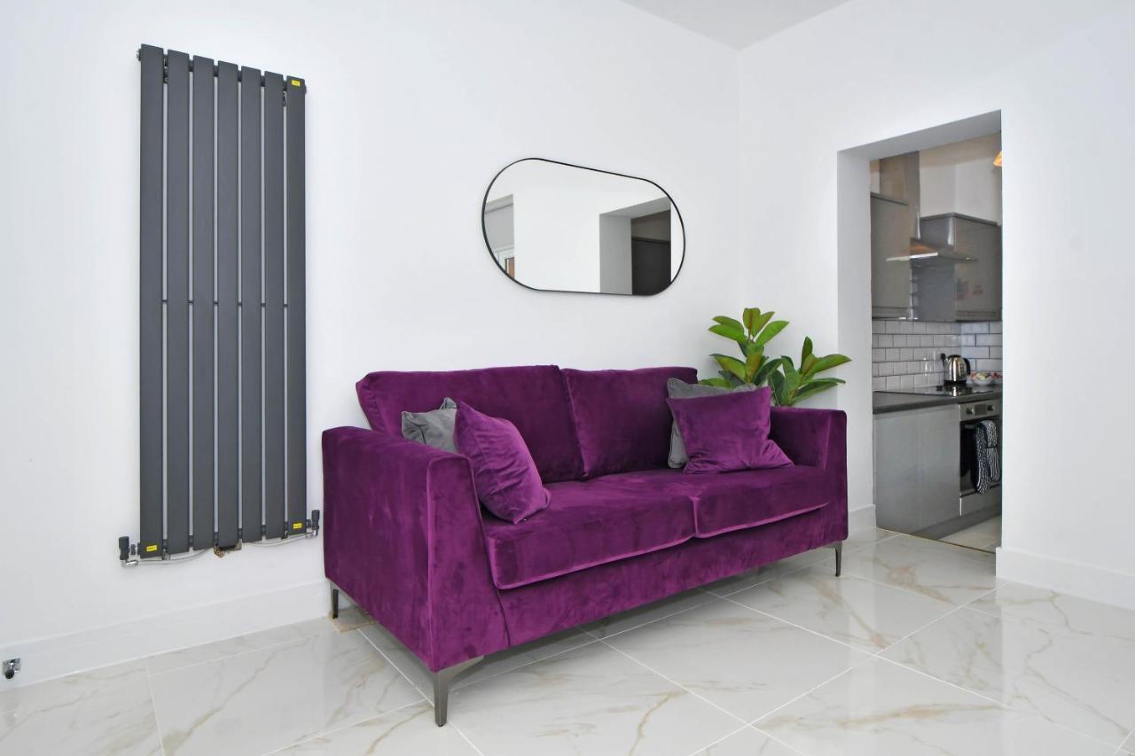 Unity House By Yourstays - 3 Bedroom House In Holiday home Crewe