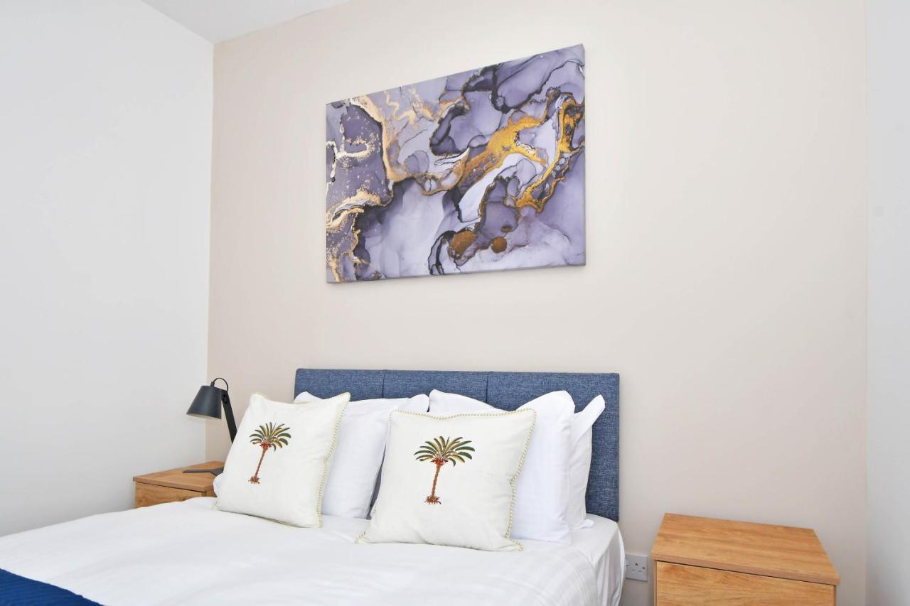Unity House By Yourstays - 3 Bedroom House In Holiday home Crewe