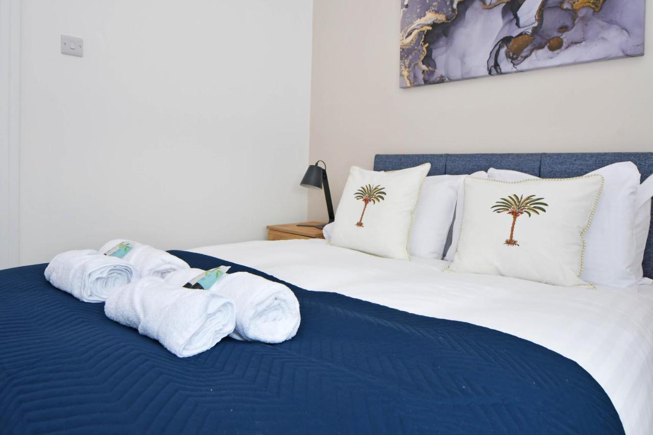 Unity House By Yourstays - 3 Bedroom House In Holiday home Crewe